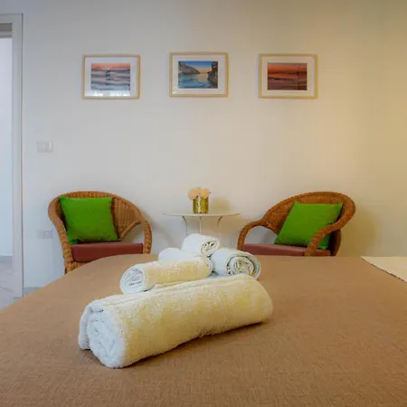 Holiday home La Casa Al Mare Di Manu Lendinuso