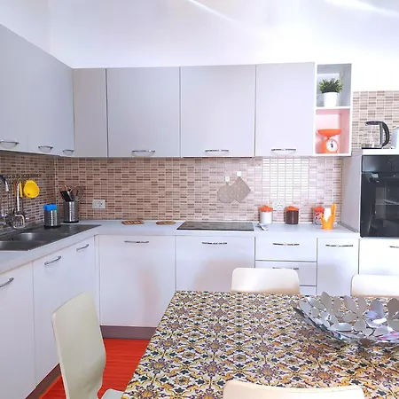 Holiday home La Casa Al Mare Di Manu Lendinuso